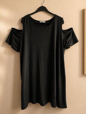 Nemidor Black Dress Size 26 Cold shoulder